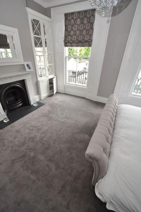 Elegant cream and grey styled bedroom. Bedroom Carpet Colors, Grey Carpet Living Room, Grey Carpet Bedroom, Light Gray Carpet, Carpet Green, Carpet Diy, Beautiful Bedroom Designs, Grey Bedroom, Trendy Living Rooms