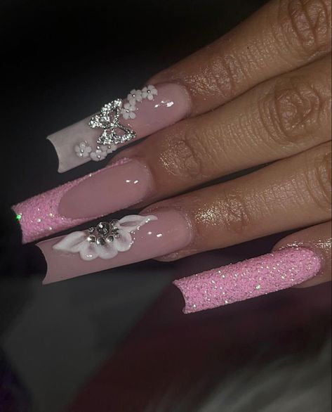 Cute Nails Acrylic With Diamonds, Long Square Acrylic Nails With Diamonds, Birthday Nail Set Ideas Pink, Nail Ideas Y2k Long, Birthday Nail Set, Valentine Nails Pink, Quinceanera Nails, Birthday Nail, Purple Acrylic Nails