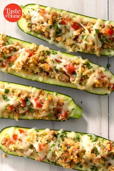 Baked Meats, Zucchini Boat Recipes, Stuffed Zucchini Boats, Dash Diet Recipes, Zucchini Stuffed, Eat Vegetables, Sausage Stuffed Zucchini, Zucchini Recipe, Stuffed Zucchini