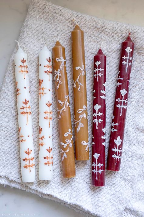 Easy hand-painted candles for fall, Christmas and other holidays. They are a thoughtful gift idea and look beautiful on a table or mantel. Candle Wax Painting, Paint Candles, Candle Painting, Autumn Dinner, Painted Candlesticks, Christmas Berries, Hand Painted Candles, Cozy Fall Decor, Pumpkin Flower