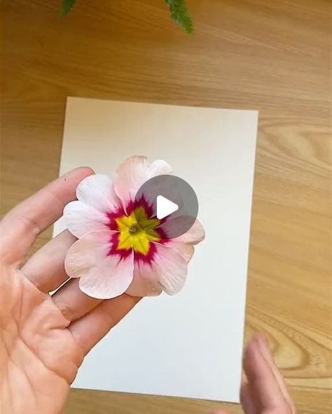 Viral Art 🎨 on Instagram: "Using 🔨 and 🌸 to create art Via @hammerflower" Hammered Flowers, Diy Large Wall Art, Learn Watercolor Painting, Acrylic Painting Diy, Learn Watercolor, Handmade Ceramics Pottery, Art Promotion, Canvas Painting Tutorials, Church Crafts