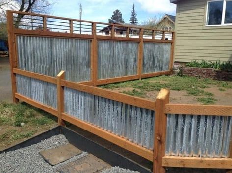 15 Most Attractive Corrugated Metal Fence Inspirations for Amazing Exterior Diy Fences, Ac Screen, Galvanized Fence, Cheap Privacy Fence, Corrugated Metal Fence, Diy Privacy Fence, Privacy Fencing, Landscape Stairs, Metal Fence Panels