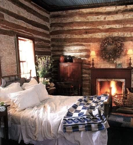 Cabin Bedroom Magical Interior, Log Cabin Living, Rustic Homes, Gorgeous Fireplaces, Cabin Bedroom, Romantic Cabin, Log Cabin Kits, Casa Country, Rustic Fireplaces