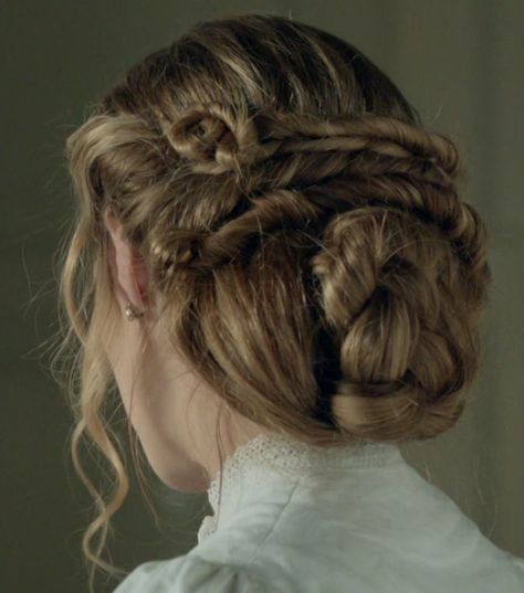 Amaia Salamanca, Gran Hotel Amy March, Historical Hairstyles, Victorian Hairstyles, Gran Hotel, Hairstyle Tutorial, Victorian Women, Blonde Women, Salamanca, Vintage Hairstyles