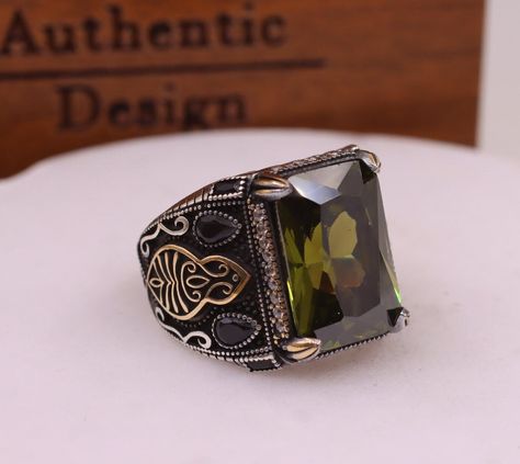 Peridot ring gold