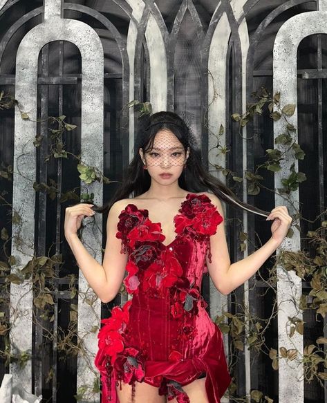 ~jennie in red~ Jennie Kim Red Outfit, Corset Looks, Red Outfit, Kpop Fashion Outfits, Blackpink Fashion, Infp, Stage Outfits, Kpop Outfits, Blackpink Jennie