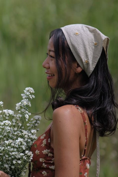 Headband // Headscarf // Head Wrap // Natural Linen Kerchief | Etsy Boho Headwrap, Kerchief Hair, Boho Head Wrap, Head Bandana, Asian Countries, Head Scarf Styles, Bandana Hairstyles, Peinados Faciles, Turbans