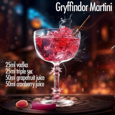 Film Junkie - Magical cocktails for Harry Potter fans! 😱🍹 Unique Alcoholic Drinks, Harry Potter Cocktails, Harry Potter Drinks, Bartender Drinks Recipes, Martinis Drinks, Bartender Drinks, Alcholic Drinks, Cocktail Drinks Alcoholic, Harry Potter Food