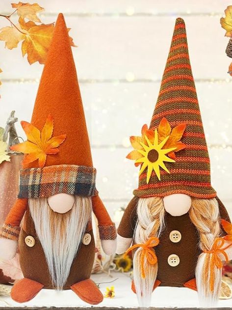 Add festive charm to your fall/Thanksgiving/harvest decorations with these adorable Swedish gnomes. THANKSGIVING GNOMES: A Thanksgiving gnome would be a lovely addition to your home or holiday display. These little gnomes are perfect for tiered tray displays! Gnomes Decor, Thanksgiving Gnomes, Thanksgiving Gnome, Fall Gnomes, Autumn Holiday, Thanksgiving Harvest, Fall Vacations, Holiday Display, Diy Gnomes