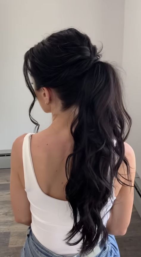 Curled Ponytail Hairstyles, Bridesmaid Ponytail, Wedding Ponytail Hairstyles, Fancy Ponytail, Bridal Ponytail, Asian Bridal Hair, Wedding Hair Brunette, Wedding Ponytail, Event Hairstyles