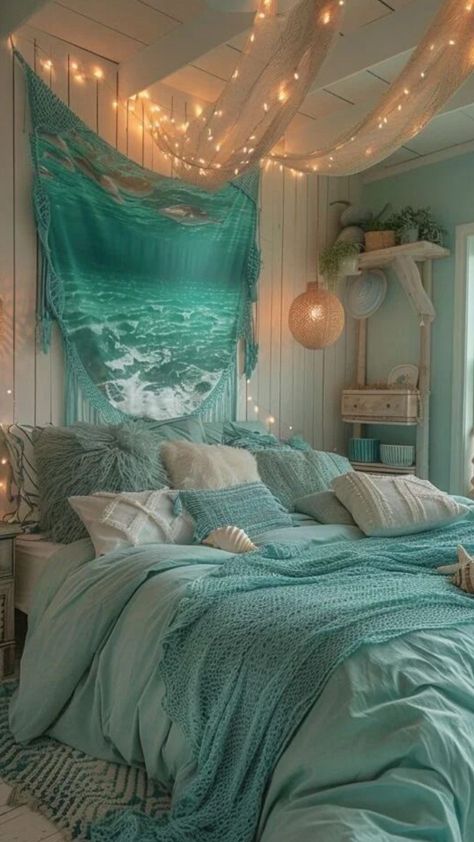 Beach Themed Bedroom Ideas For Adults, Cute Ocean Room Ideas, Ocean Inspired Room, Underwater Theme Bedroom, Ocean Room Aesthetic, Blue Themed Bedroom, Surf Room Decor, Ocean Room Decor, Beachy Room Decor