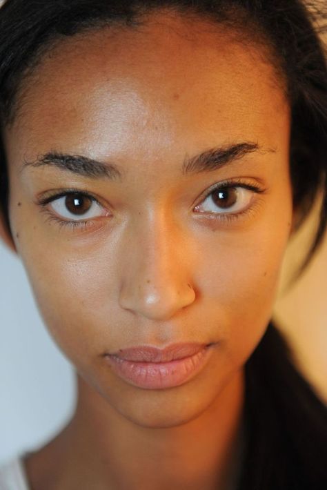 Go Bare-faced with Confidence Makeup Tumblr, Subtle Makeup, Makeup Free, Makeup Hacks Beauty Secrets, Bare Face, Model Face, We Are The World, No Makeup, Natural Eyes