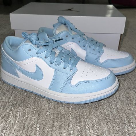 Brand New!! Never Worn Shoes For Teenage Girl, Nike Shoes Woman, Jordan 1 Low Ice Blue, Nick Shoes, Best Shoes For Women, Jeans With Chains, Casual Shoes Women Sneakers, Nike Shoes Women Fashion, Pretty Sneakers