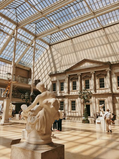 Metropolitan Museum of Art, NY. Metropolitan City Aesthetic, Visiting Museum Aesthetic, Nyc Metropolitan Museum Of Art, Metropolitan Museum Of Art New York, Modern Art Museum Aesthetic, The Met Museum Aesthetic, Art Museum Photography, Museum Vibes, Alix Kubdel