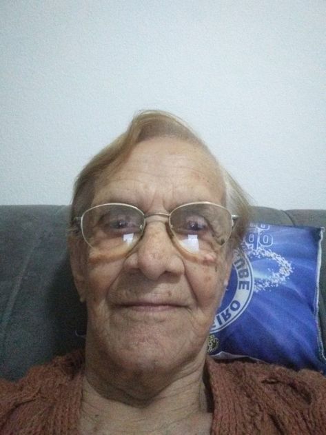 Old People Photos, Old People Selfies, Old Lady Selfie, Old Women Photoshoot, Old Woman Selfie, Old Woman Photo, Old Lady Funny, Old Lady Pics, Baddie Winkle