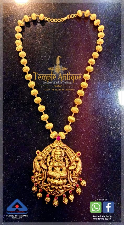 Gold Necklace With Lakshmi Pendant, Nellikai Necklace Gold, Gold Pendent Designs Indian, Gundu Mala Designs With Pendant, Lakshmi Locket Gold, Lakshmi Dollar Gold, Lakshmidevi Pendent, Laxmi Lockets Gold, Lakshmi Pendent Gold