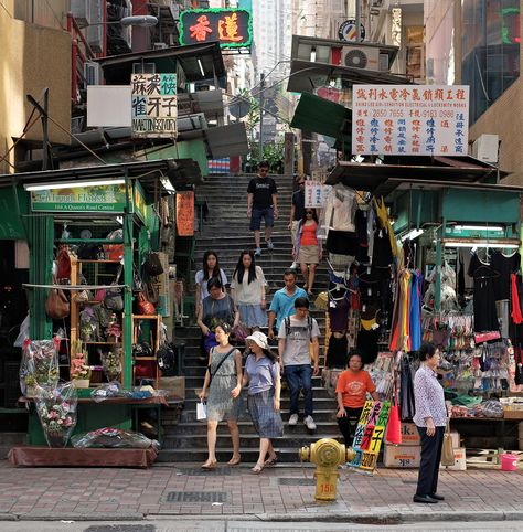 https://flic.kr/p/f7Uyvt | aberdeen street | View On Black Aberdeen Street, Sheung Wan, Hong Kong China Street, Cheapest Flights, Hong Kong Food, Image Chat, Vegas Hotel, Hong Kong Travel, Croatia Travel, Aberdeen, Street Scenes