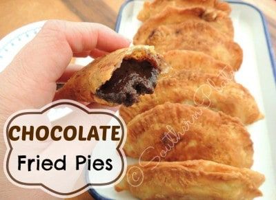 Chocolate Fried Pies, Fried Pies Recipe, Hand Pie Recipes, Breakfast Yummy, Southern Plate, Fried Pies, Hand Pie, Pie Day, Chocolate Pies