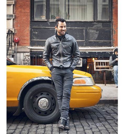 Justin Theroux, Badass Style, Moncler Jacket, Celebrities Male, Stylish Men, Mens Fashion Casual, Moda Casual, Fashion Advice, I Dress