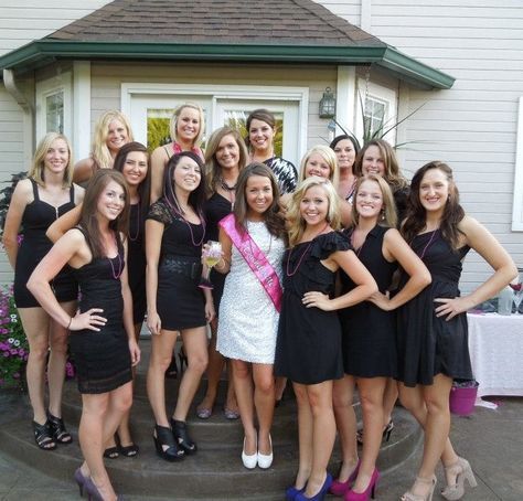 bachelorette party ideas. love the black dresses for everyone and the white dress for the bride Bachlorette Outfit Ideas, Bachlorette Outfit, White Bachelorette Party Outfit, White Bachelorette, 90s Fashion Outfits Hip Hop Party, Outfit Dinner, Black And Hot Pink, Awesome Bachelorette Party, Bachelorette Party Outfit