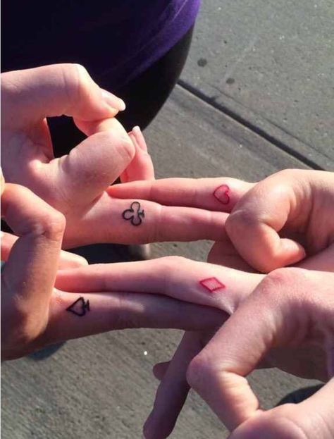 Tattoo Ideas For Best Friends, Sentimental Tattoos, Dr Tattoo, Matching Tattoo Ideas, Heart Tattoos With Names, Friend Tattoos Small, Matching Bff Tattoos, Ideas For Best Friends, Cousin Tattoos