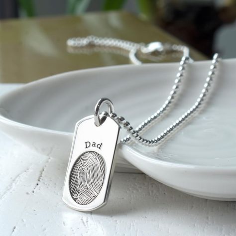 Fingerprint Jewellery, Keepsake Ideas, Heart Gift Box, Fingerprint Necklace, Clever Gift, Fingerprint Jewelry, Bracelet Ring, Silver Heart Necklace, Men Jewelry