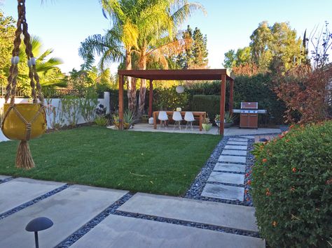 Concrete Grass Backyard, Mexican Modern Backyard, Backyard Turf And Concrete, Mid Century Backyard Ideas, Turf And Pavers Backyard, Backyard Flooring, Flowers Backyard, Backyard Sandbox, Turf Backyard