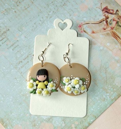 : Polymer Clay Disney, Polymer Clay Embroidery, Polymer Clay Flower Jewelry, Polymer Clay Jewelry Diy, Polymer Clay Dolls, Cute Polymer Clay, Polymer Clay Necklace, Clay Jewelry Diy, Fimo Clay