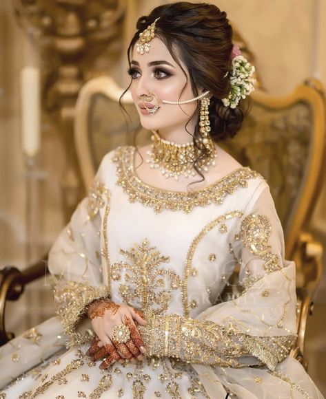 Pakistani Bridal Hairstyles, Weddings Dresses, Nikah Dress, Pakistani Bridal Makeup, Shadi Dresses, Bridal Makeup Images, Asian Bridal Dresses, Latest Bridal Dresses, Bridal Dresses Pakistan