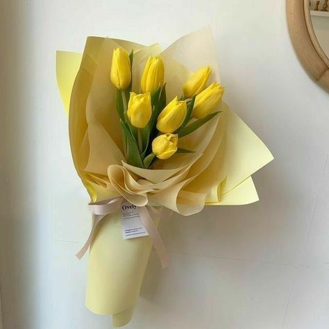 Flower Boquet, Yellow Aesthetic Pastel, Yellow Bouquets, Most Popular Flowers, Boquette Flowers, Color Vibe, Tulip Bouquet, Long Story, Yellow Tulips