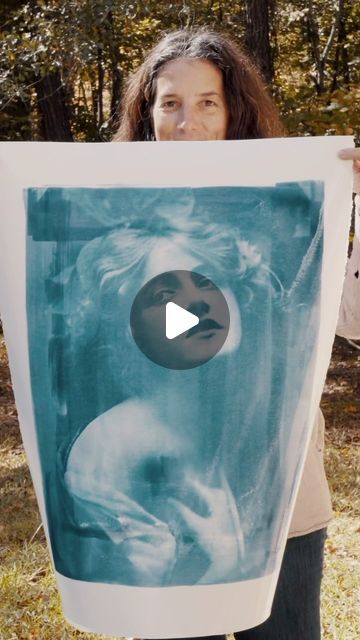 Milan Art Institute | Would try this out? 🤔 
.
.
.
#cyanotype #artreels #arttutorial #artchallenge #artreveal #artlover #processart #artistoninstagram... | Instagram Milan Art Institute, Artistic Crafts, Milan Art, Cyanotype Process, Painting Instructions, Gelli Plate Art, Sun Prints, Diy Artwork, 10k Views