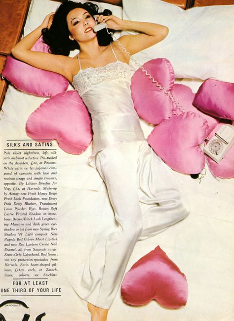 silks and satins - bailey - vogue july 74 2 Marie Helvin, Valentine Photo Shoot, David Bailey, English Fashion, Valentine Photo, Photoshoot Themes, Vogue Uk, Photoshoot Concept, Vintage Valentines