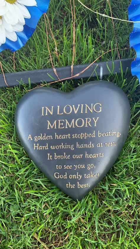 Gravesite Memorial Ideas, Memory Stones Ideas, Roadside Memorial Ideas, Graveyard Decorations For Loved Ones, Headstone Ideas Design, Garden Memorial Ideas, Grave Stones Ideas, Gravestone Quotes, Grave Design Ideas