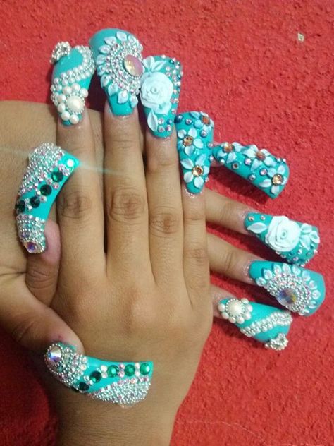 These are actually disgusting, they are so FUGLY! Bad Nails, Crazy Nail Designs, Crazy Nail Art, Duck Nails, Crazy Nails, Exotic Nails, Popular Nails, I Love Nails, Fabulous Nails