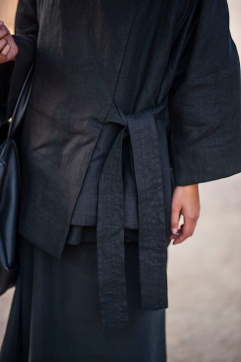 Linen Kimono Jacket, Linen Kimono, Linen Jacket, Black Linen Kimono Jacket, Oversized Jacket, One Size Jacket, Minimalist Jacket, Atuko - Etsy Lithuania Kimono Linen, Minimalist Jacket, Oversized Tunic Dress, Jacket Belt, Linen Kimono, Kimono Blouse, Loose Fit Sweater, Linen Jackets, Minimalist Dresses