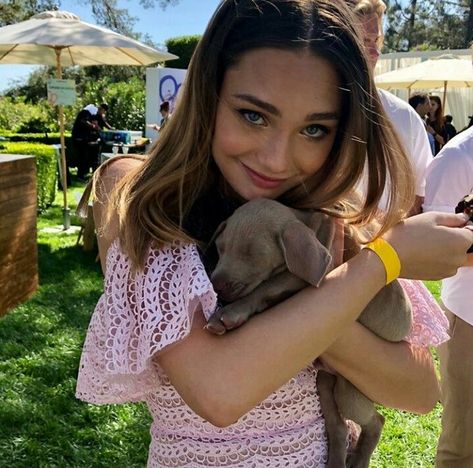 I Love U More Than, Maddie Ziegler Instagram, Maddie Ziegler Dancing, I Love U More, Sending All My Love, Love U More, Dance Moms Maddie, Maddie Z, Animated Text