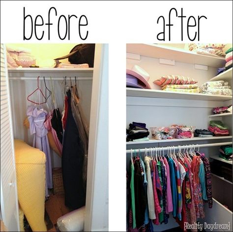 Best closet upgrade/ organizing tips ever! Studio Apartment Closet, Organised Closet, Redo Closet, Kids Closet Storage, Small Master Closet, Future Mansion, Deep Closet, Basic Closet, Maximize Closet Space