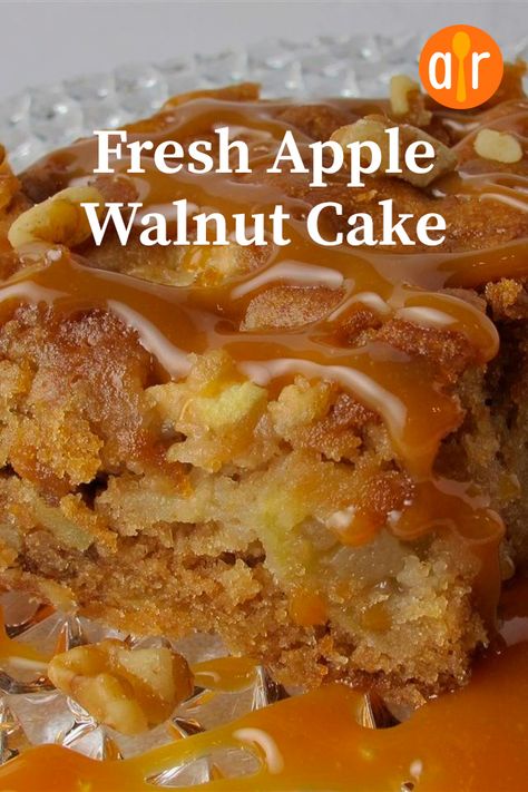 Fresh Apple Walnut Cake, Easy Apple Walnut Cake, Apple And Walnut Cake Recipe, Apple And Walnut Cake, Apple Cakes Easy, Apple Nut Cake, Walnut Desserts Easy, Fresh Apple Cake Recipe Easy, Apple Walnut Dessert