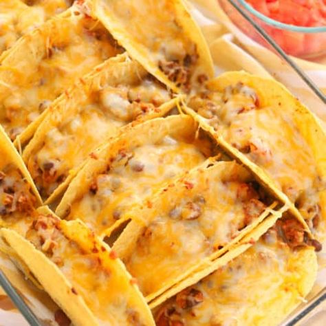 Oven Baked Beef Tacos Baked Beef Tacos, Crockpot Recipes Ground Beef, Tacos Dinner, Oven Baked Tacos, Oven Tacos, Baked Tacos, Baked Tacos Recipe, Recipes Ground Beef, Baked Chicken Tacos