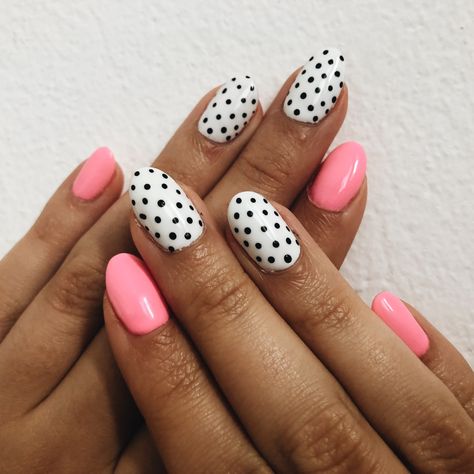 Pink And White Pokadot Nails, Polk A Dot Nails, Pink And White Polka Dot Nails, Pink Polka Dot Nails, Aka Nails, Spotty Nails, Nails With Polka Dots, Dotty Nails, Nails Polka Dots