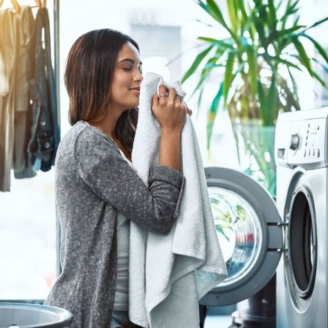 Purex Crystals vs Downy Unstopables vs other laundry scent booster items on the market. Fresh scent. Wash in hot or cold. Laundry Fragrance Booster, Laundry Scent Booster, Downy Unstopables, Laundry Scent Boosters, Laundry Booster, Laundry Scents, Hockey Clothes, Scent Booster, Dryer Balls