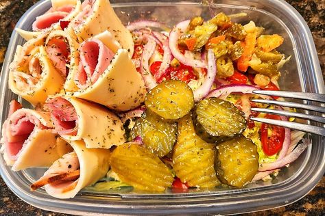 Italian Sub In A Tub Recipe, Sub Sandwich In A Bowl, Sun In A Tub Recipe, Submarine Salad, Sub In A Tub Salad Bowls, Sub In A Tub Salad Healthy, Sub In A Tub Salad, Sub In A Bowl, Blt Club Sandwich