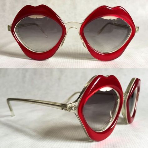 Funky Glasses, Cool Glasses, Fashion Eye Glasses, Trendy Sunglasses, Fashion Eyeglasses, Sunglasses & Glasses, Lip Art, Vintage Sunglasses, Eyewear Fashion