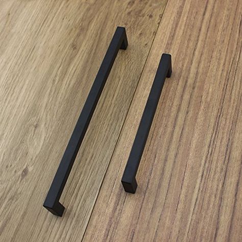 . Long Black Kitchen Handles, Black Modern Kitchen Hardware, Black Handle Kitchen Cabinets, Kitchen Cabinet Pulls Black, Black Pulls Kitchen, Cupboard Handle Design, Black Handles Kitchen, Black Cupboard Handles, Black Kitchen Pulls