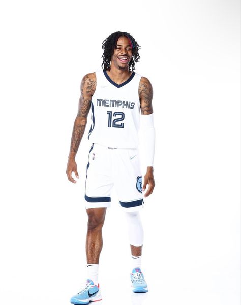 “12” media day 💙🥷🏽 Ja Morant Media Day, Judy Dench Hair, Labor Day Pictures, Basketball Pics, Ja Morant Style, Basketball Game Outfit, Manchester United Team, Basketball Players Nba, Sports Highlights