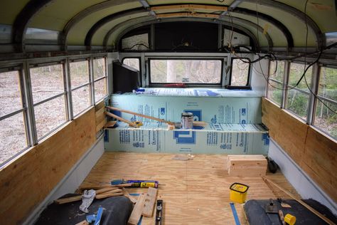 Pallet Wood Walls, Styrofoam Insulation, House Bus, Truck Conversion, Rv Conversion, Polystyrene Insulation, School Bus House, 2023 School, Bus Conversions