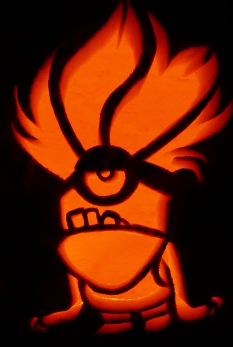 Carved Pumpkin- Purple Minion for Despicable Me 2 Pumpkin Carving Ideas Despicable Me, Despicable Me Pumpkin Carving, Minion Carved Pumpkin, Minon Pumpkins Carving, Gru Pumpkin Carving, Pumpkin Carving Ideas Minions, Minion Pumpkin Carving Ideas, Pumpkin Carving Minion, Stitch Pumpkin Carving