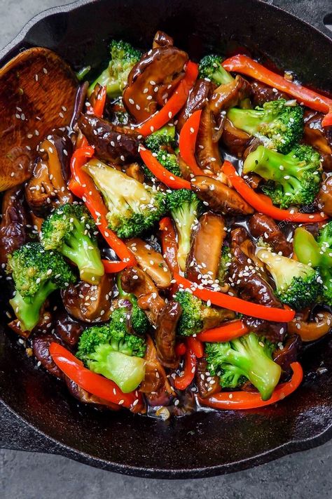 Healthy And Tasty Recipes, Broccoli Dishes, Vegan Chinese, Beef Broccoli, Vegan Beef, Raw Broccoli, Quick Vegan, Quick Vegan Meals, Mapo Tofu