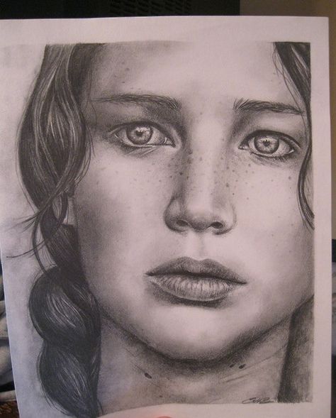 #Katniss Everdeen #thehungergames Hunger Games Drawings, Hunger Games Fan Art, Celebrity Drawings, Skull Face, Katniss Everdeen, Amazing Drawings, The Hunger Games, The Hunger, Realistic Drawings