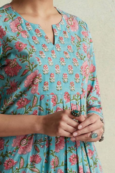 Kurta Designs Women Casual Cotton, Women Kurta Designs Style, Floral Kurti Designs Latest, Yoke Pattern Kurtis, Women Kurta Designs, Round Kurti, Block Printed Kurta, Farida Gupta, Kurti Fashion